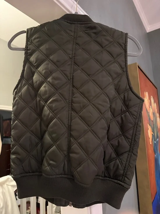 The Story Quilted Zipper Front Puffer Vest in Olive - Picture 3 of 4